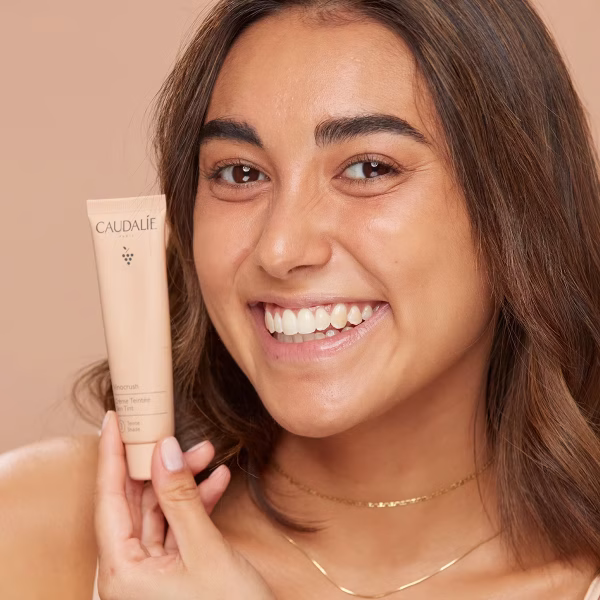 CAUDALIE VINOCRUSH SKIN TINT SHADE 3 (Light Brown) 30ml on real face